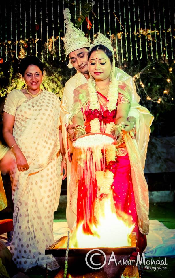 558966_718160001529832_693295287_n